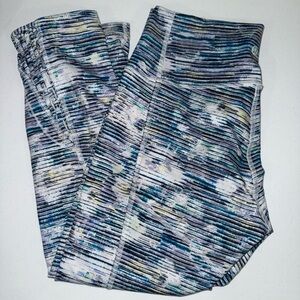 Lululemon Crop Leggings With Ankle Detail